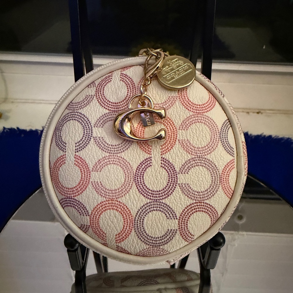 AUTHENTIC Coach Circular Coin Pouch. A mini charm added. - Picture 5 of 13